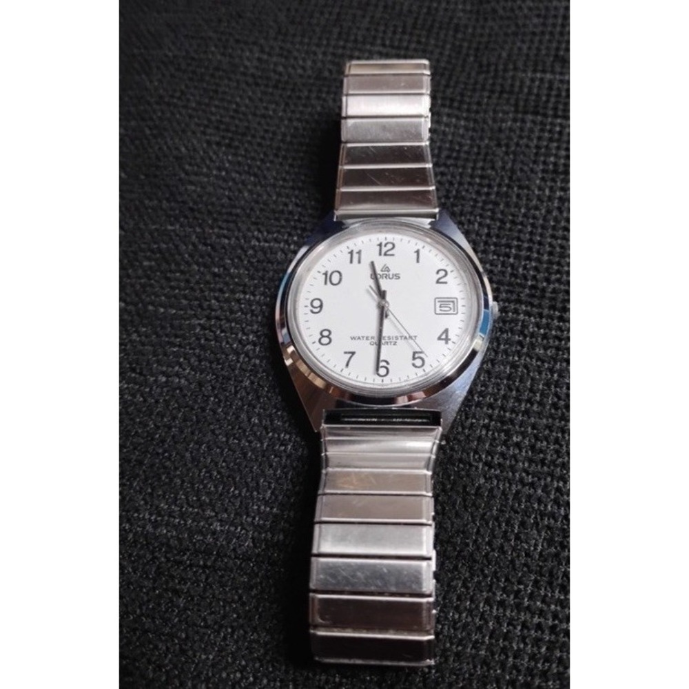 Men's Lorus Quartz Watch - White Dial w/Date 1970s Vintage Tested Expansion Band
